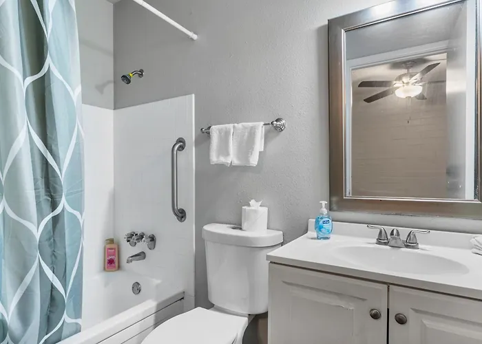 Apartment Stylish And Comfy 1b1b Retreat In Old Town Scottsdale